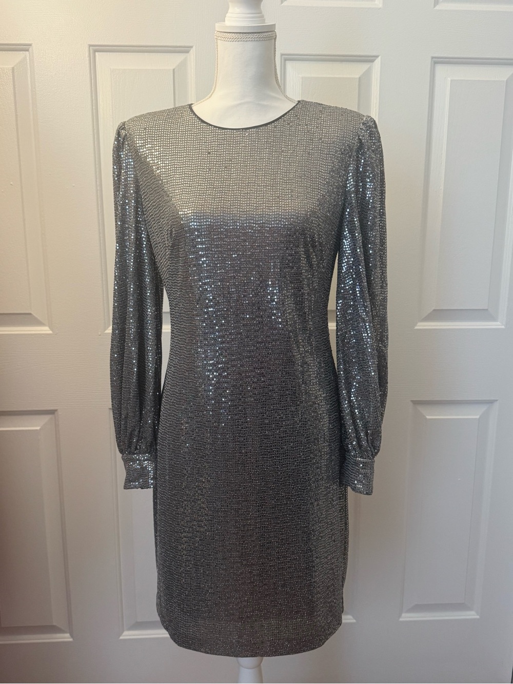 Vince Camuto Silver Sequin Long-Sleeve Midi Dress